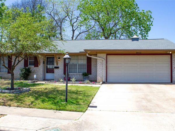 8602 Colonial DR, Austin, TX 78758
