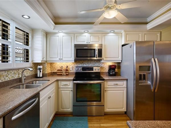 2121 Collier AVE, Unit 518, FORT MYERS, FL 33901