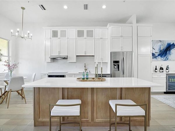 630 Lalique CIR, Unit 506, NAPLES, FL 34119