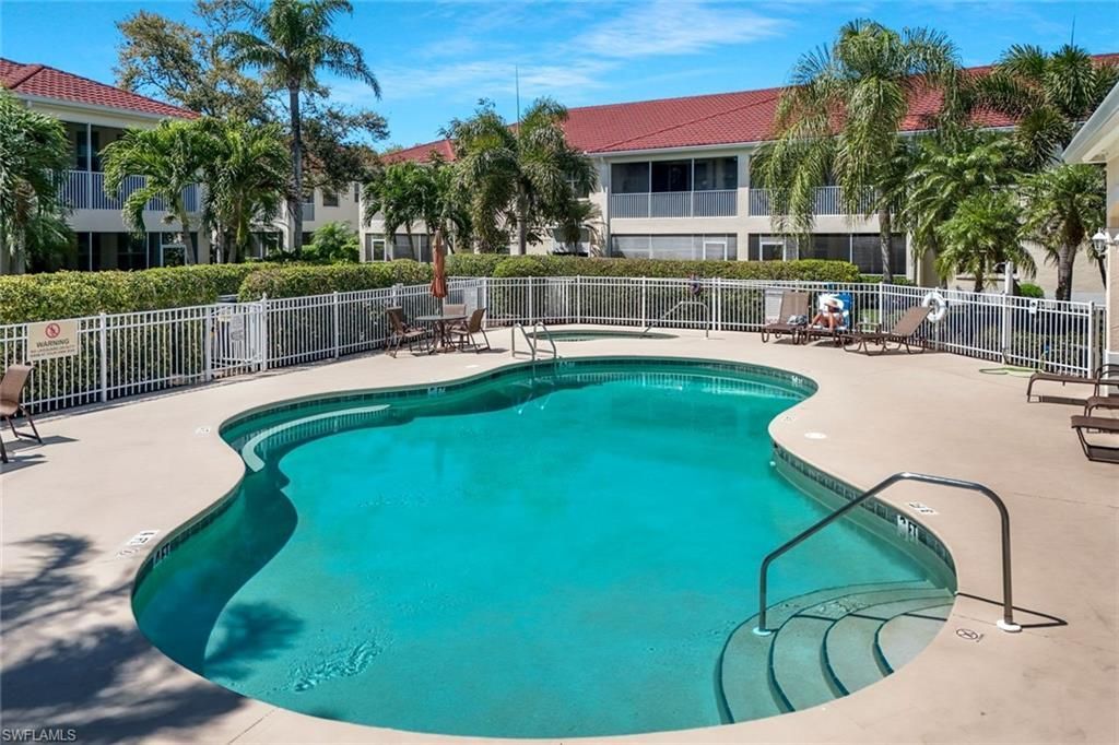 630 Lalique Cir, Unit 506, Naples, FL 34119 Photo