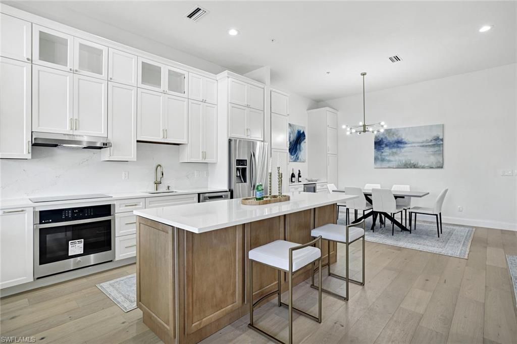 630 Lalique Cir, Unit 506, Naples, FL 34119 Photo
