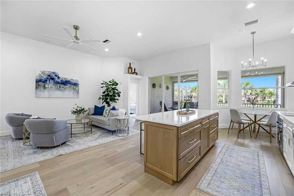 630 Lalique Cir, Unit 506, Naples, FL 34119 Photo