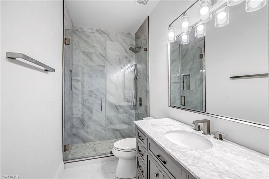 630 Lalique Cir, Unit 506, Naples, FL 34119 Photo