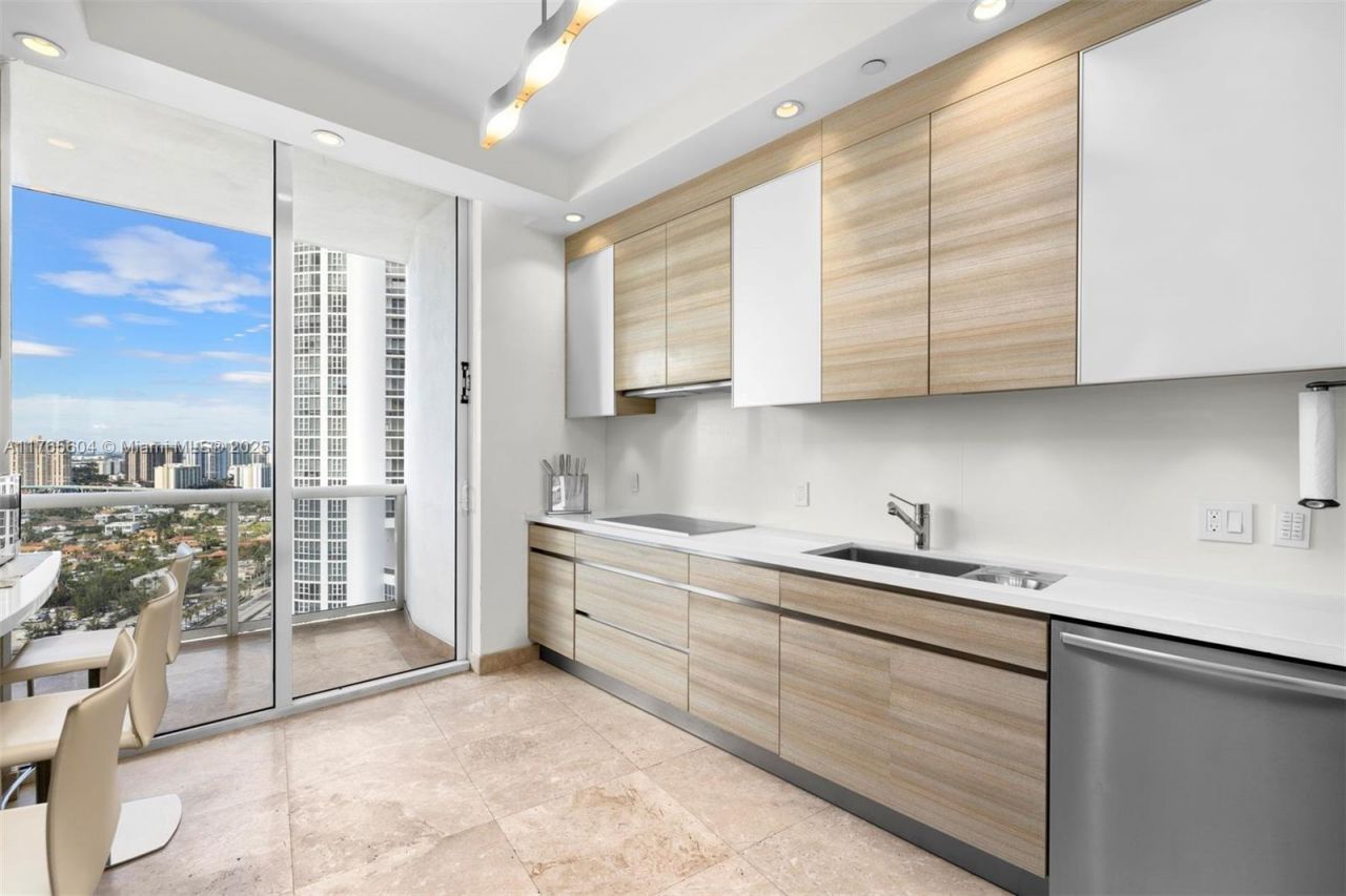 18101 Collins Ave, Unit 3604, Sunny Isles Beach, FL 33160 Photo