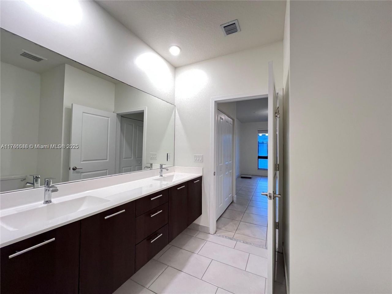8265 NW 41st St, Unit C-405, Doral, FL 33166 Photo