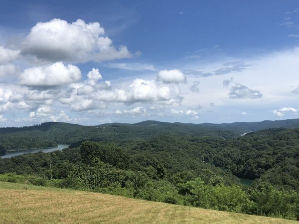 62A Catfish Ln, Celina, TN 38551