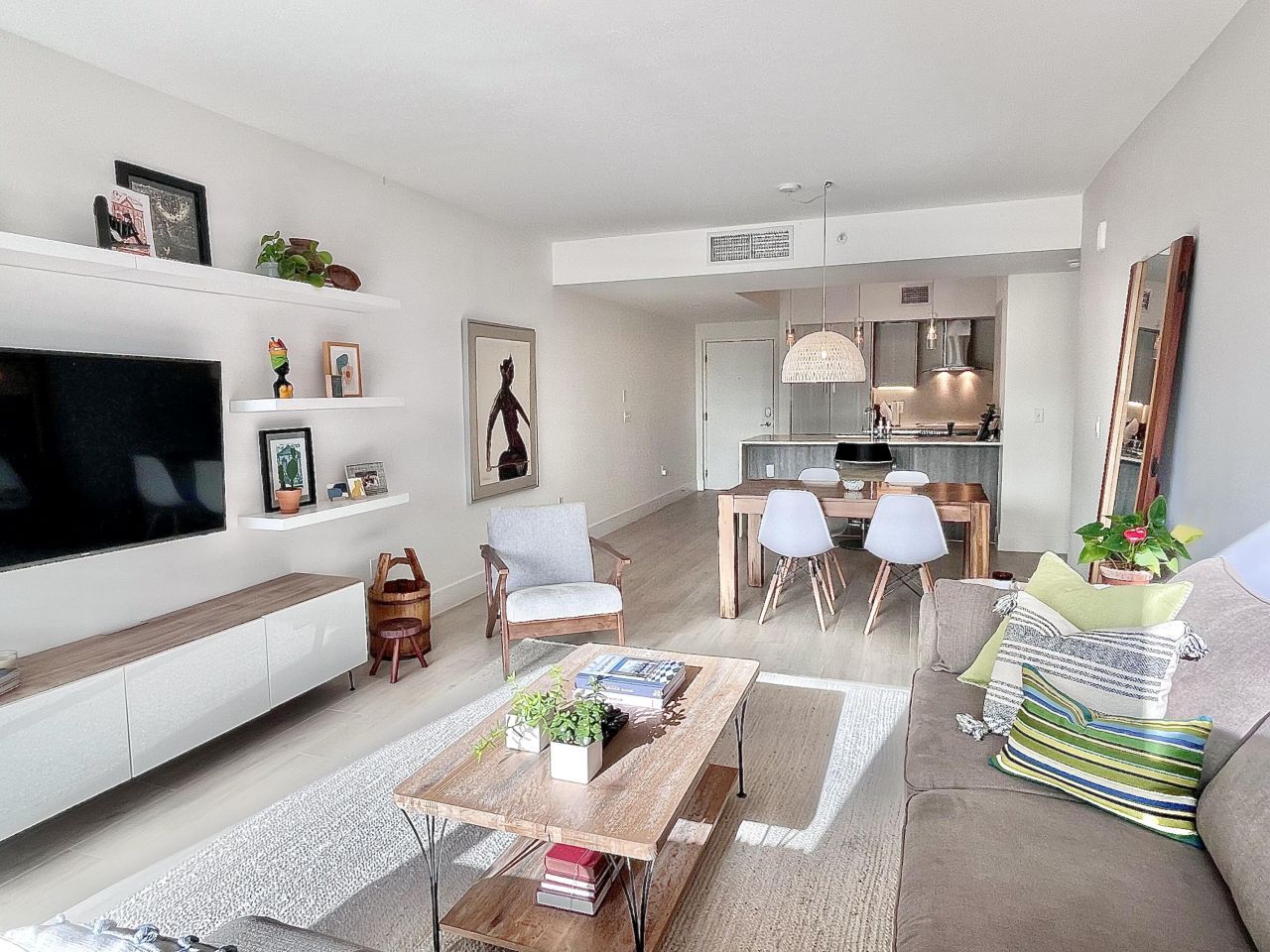 111 SE 1st Avenue, Unit 210, Delray Beach, FL 33444 Photo