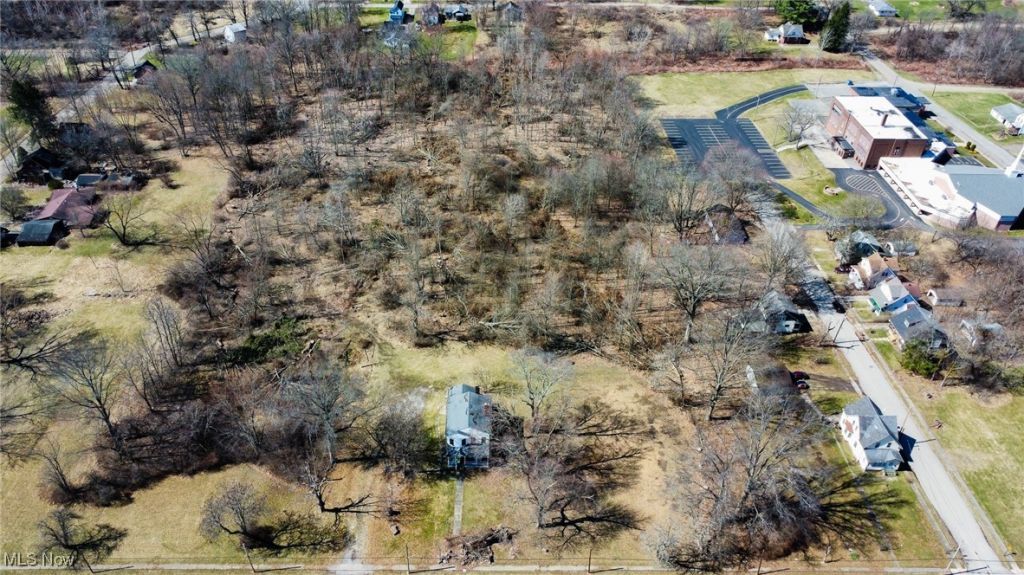 1720 Jacobs Road, Youngstown, OH 44505