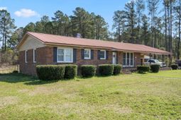 77 Towhee St. photo 4