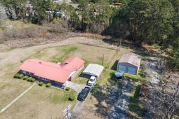 77 Towhee St. photo 4