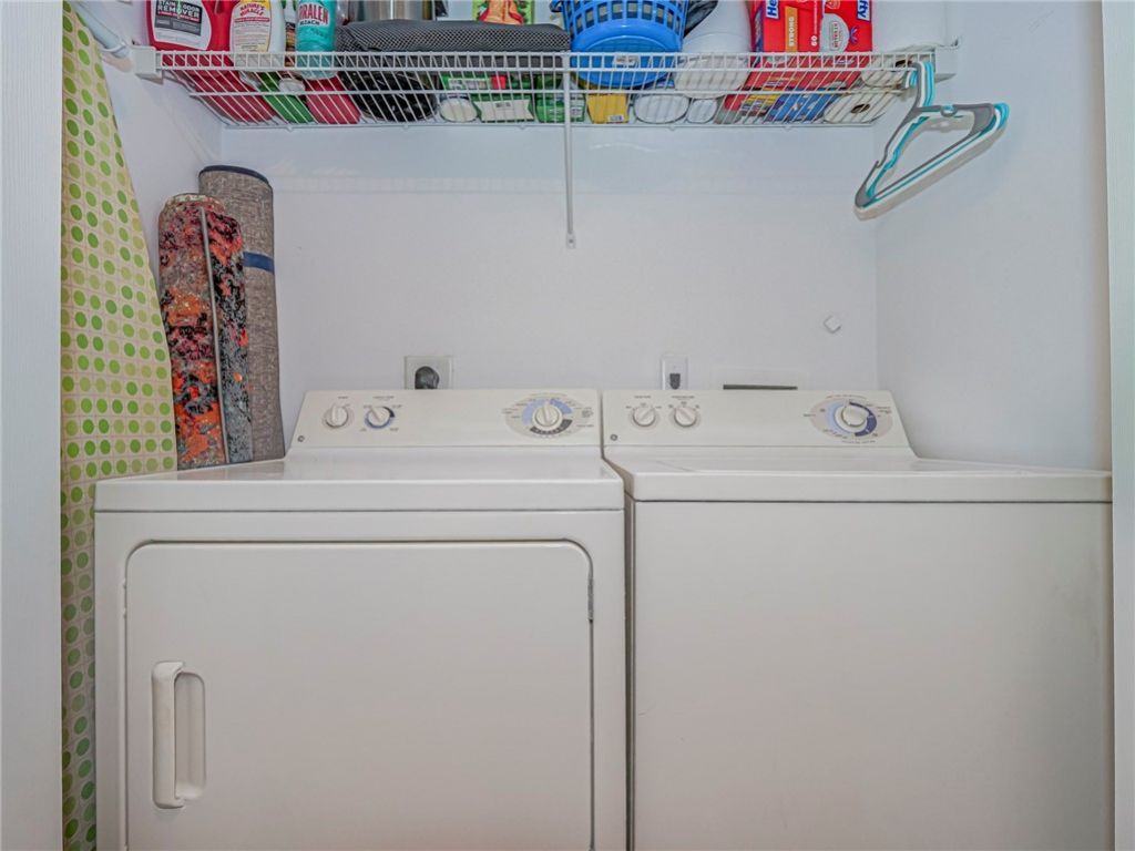 536 7th Square, Unit 103, Vero Beach, FL 32962 Photo