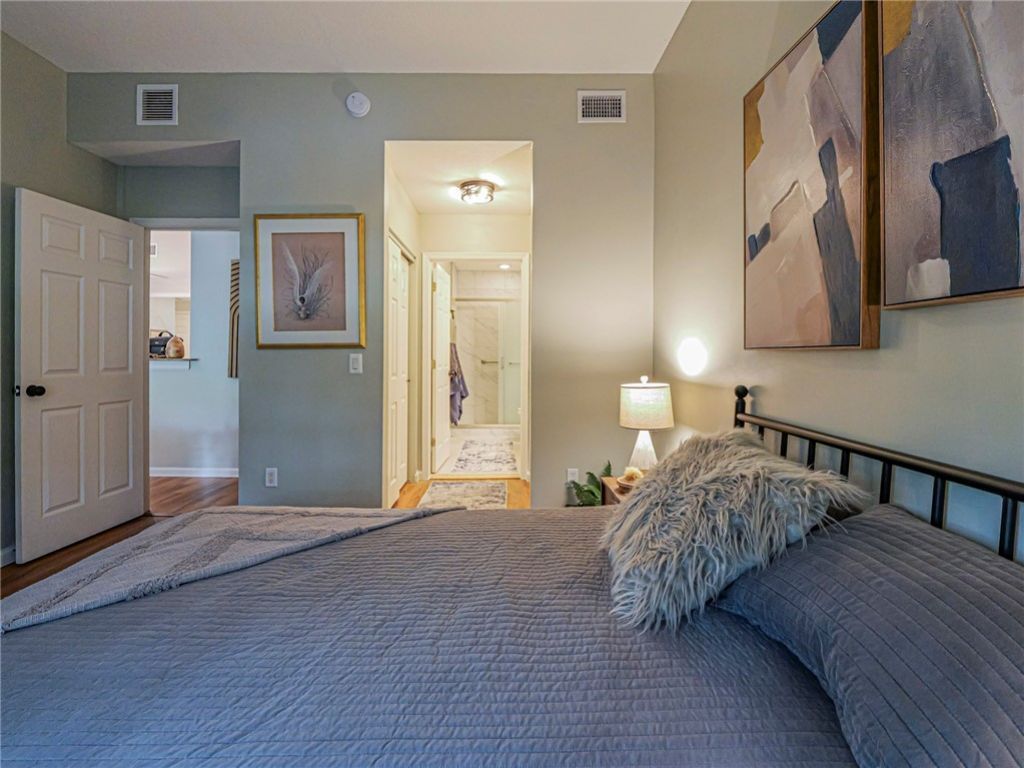 536 7th Square, Unit 103, Vero Beach, FL 32962 Photo