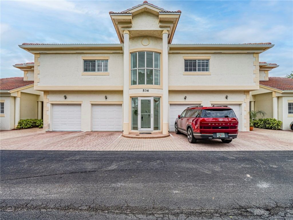 536 7th Square, Unit 103, Vero Beach, FL 32962 Photo