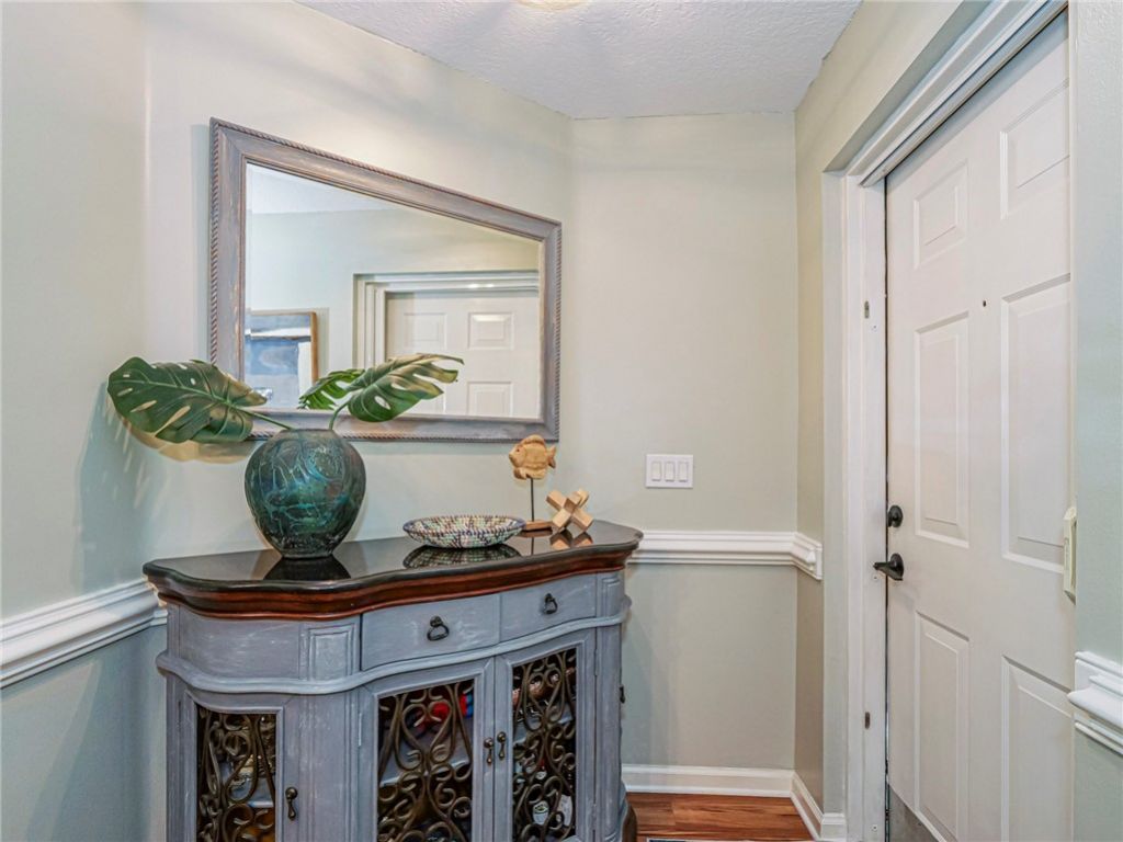 536 7th Square, Unit 103, Vero Beach, FL 32962 Photo