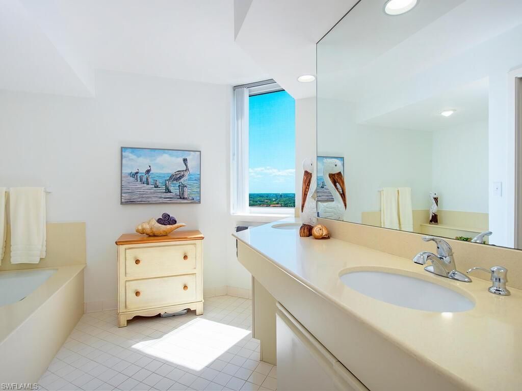 5555 Heron Point Dr, Unit 1602, Naples, FL 34108 Photo