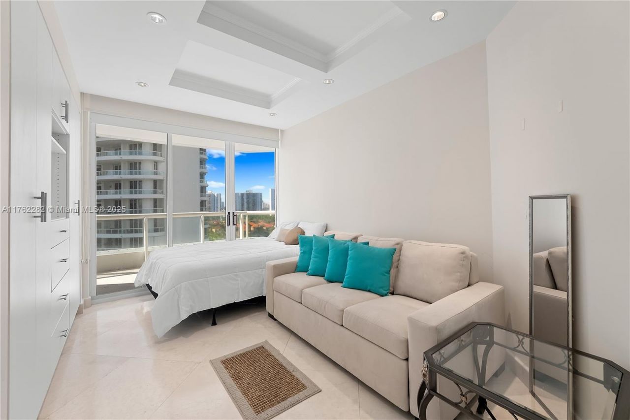 21150 Point Pl, Unit 1102, Aventura, FL 33180 Photo