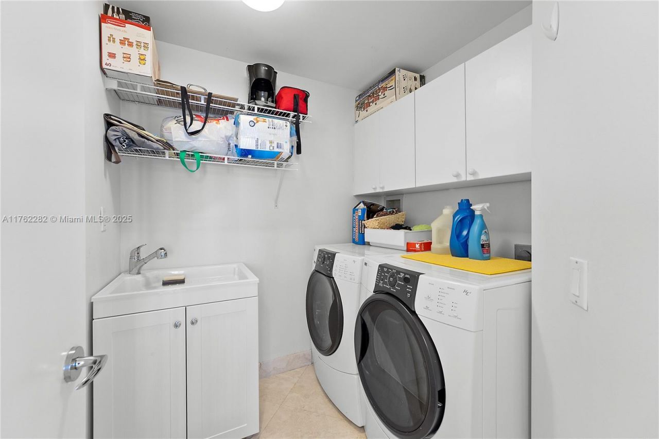 21150 Point Pl, Unit 1102, Aventura, FL 33180 Photo