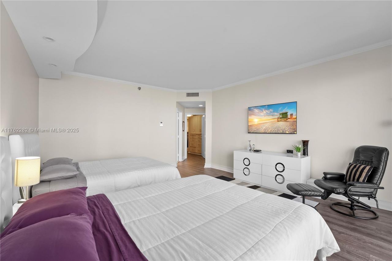 21150 Point Pl, Unit 1102, Aventura, FL 33180 Photo