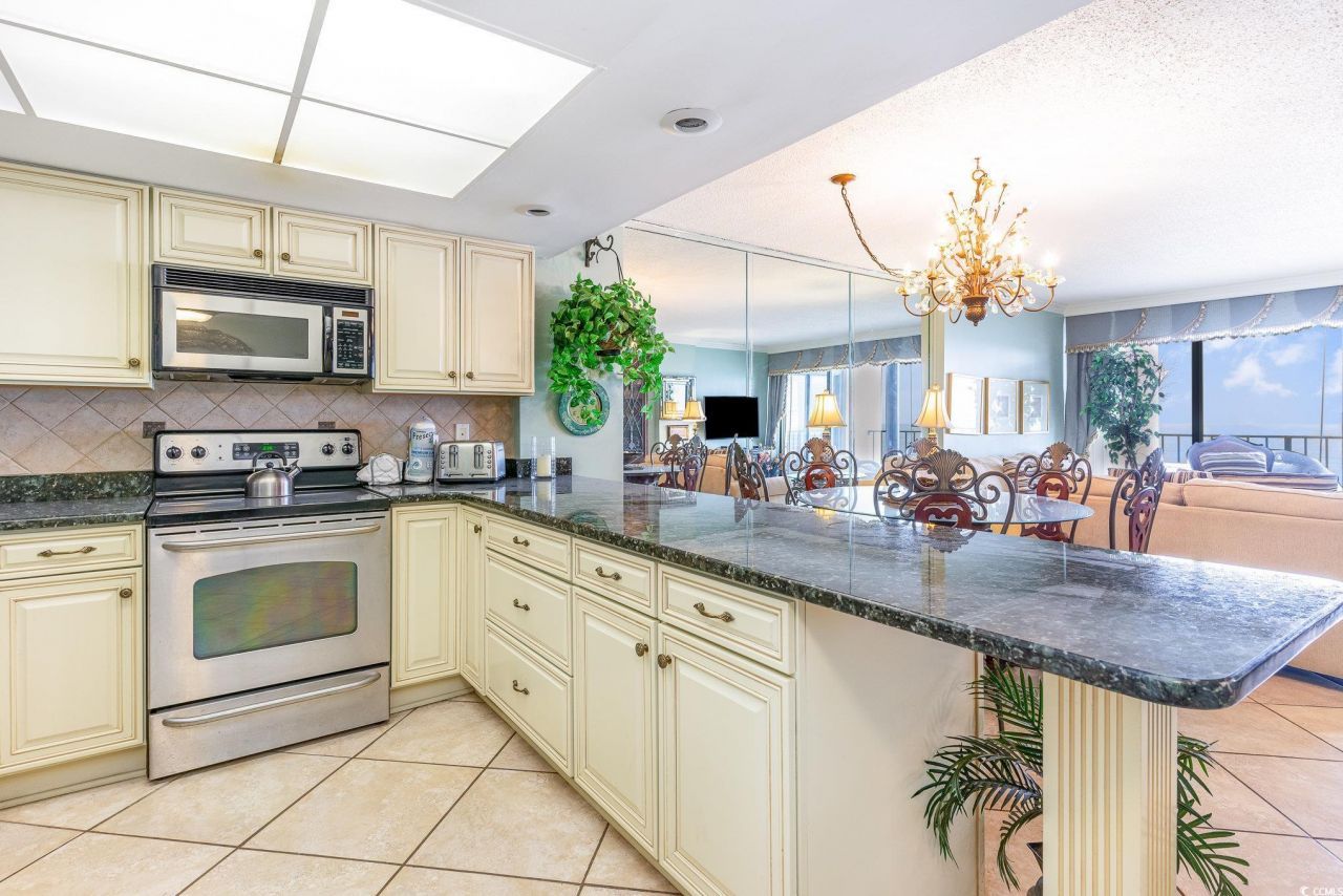 10200 Beach Club Dr. Photo 10