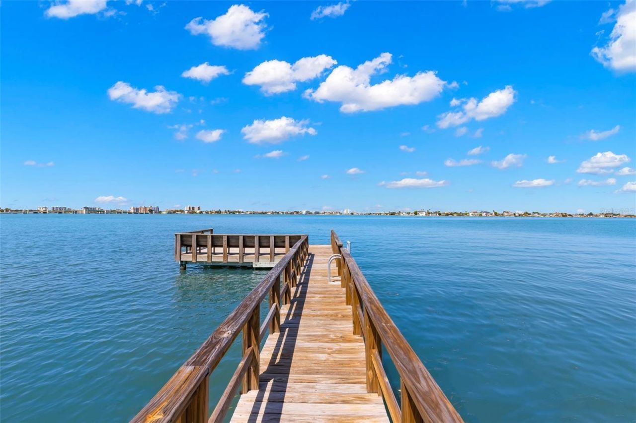 7940 Garden Drive N, Saint Petersburg, FL 33710 Photo