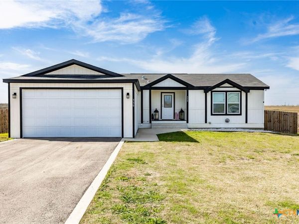 336 Clara Ridge Road, Marion, TX 78124