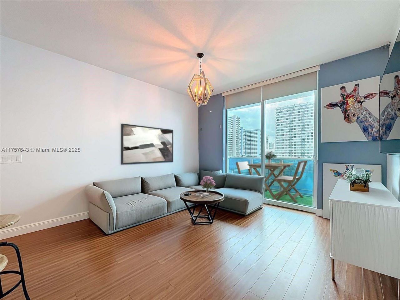 1945 S Ocean Dr, Unit 605, Hallandale Beach, FL 33009 Photo
