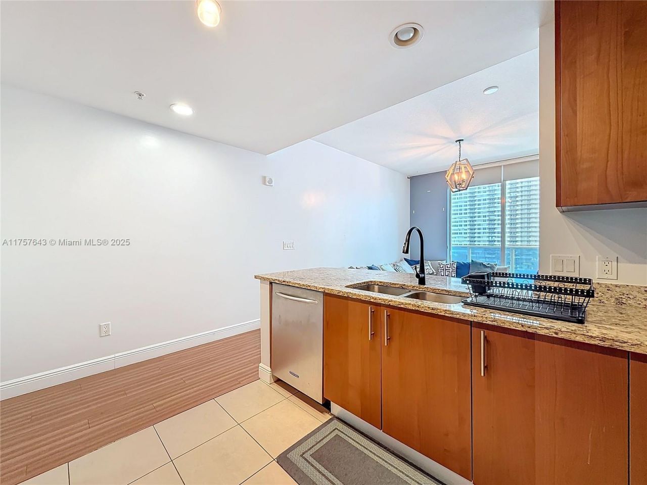1945 S Ocean Dr, Unit 605, Hallandale Beach, FL 33009 Photo