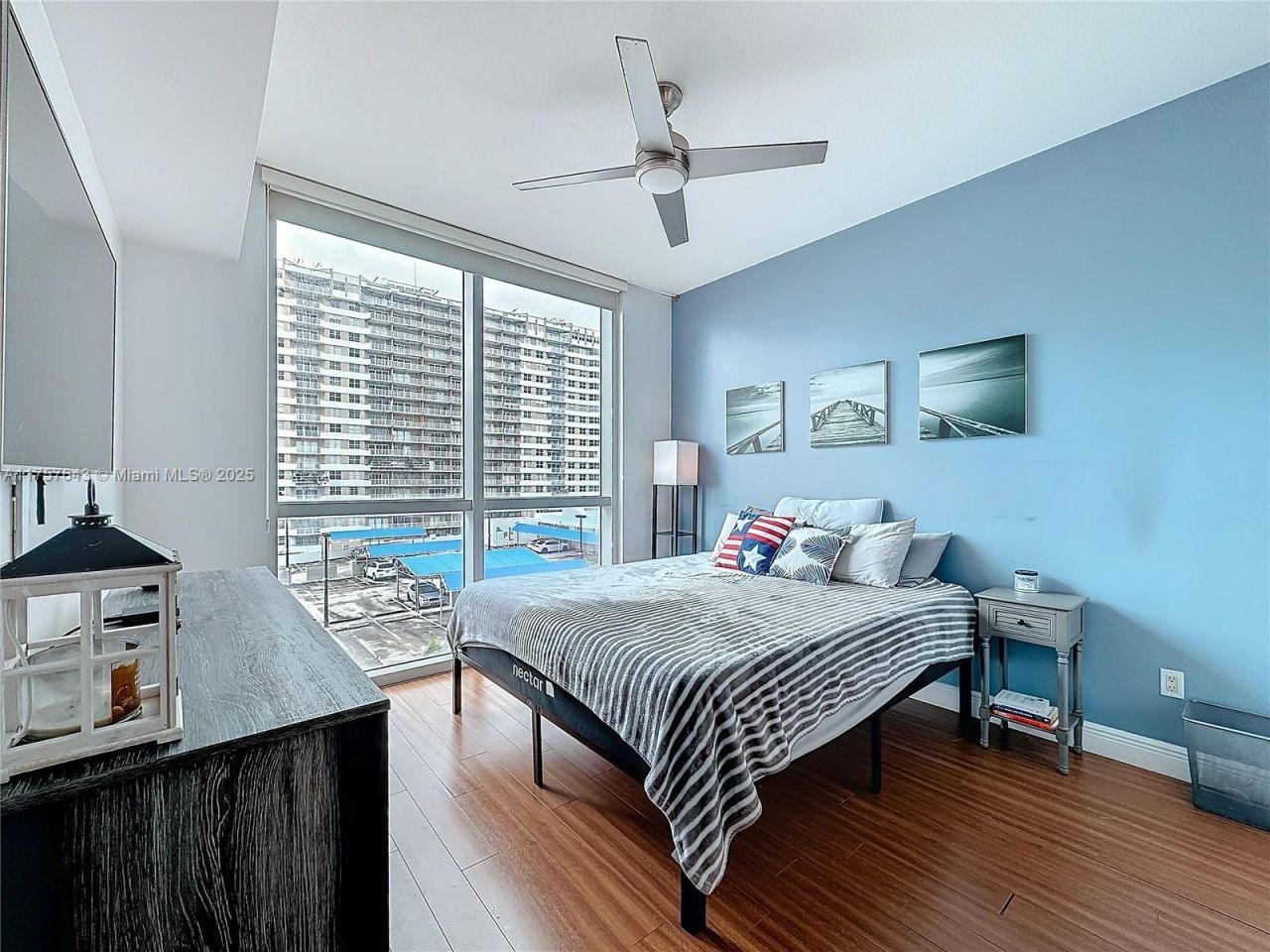 1945 S Ocean Dr, Unit 605, Hallandale Beach, FL 33009 Photo