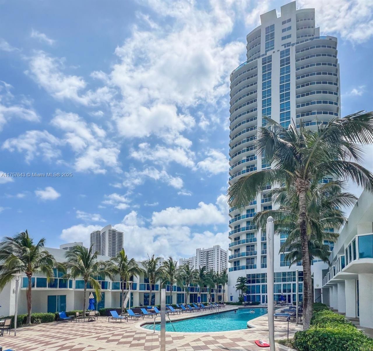 1945 S Ocean Dr, Unit 605, Hallandale Beach, FL 33009 Photo