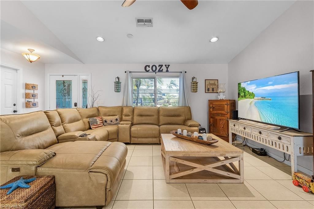 3319 Surfside Blvd, Cape Coral, FL 33914 Photo