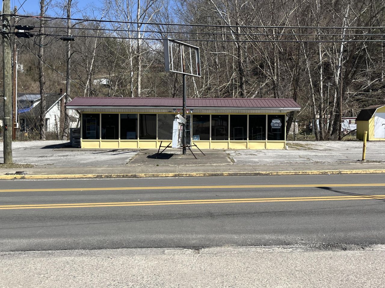1313 E Main Street, Cumberland, KY 40823