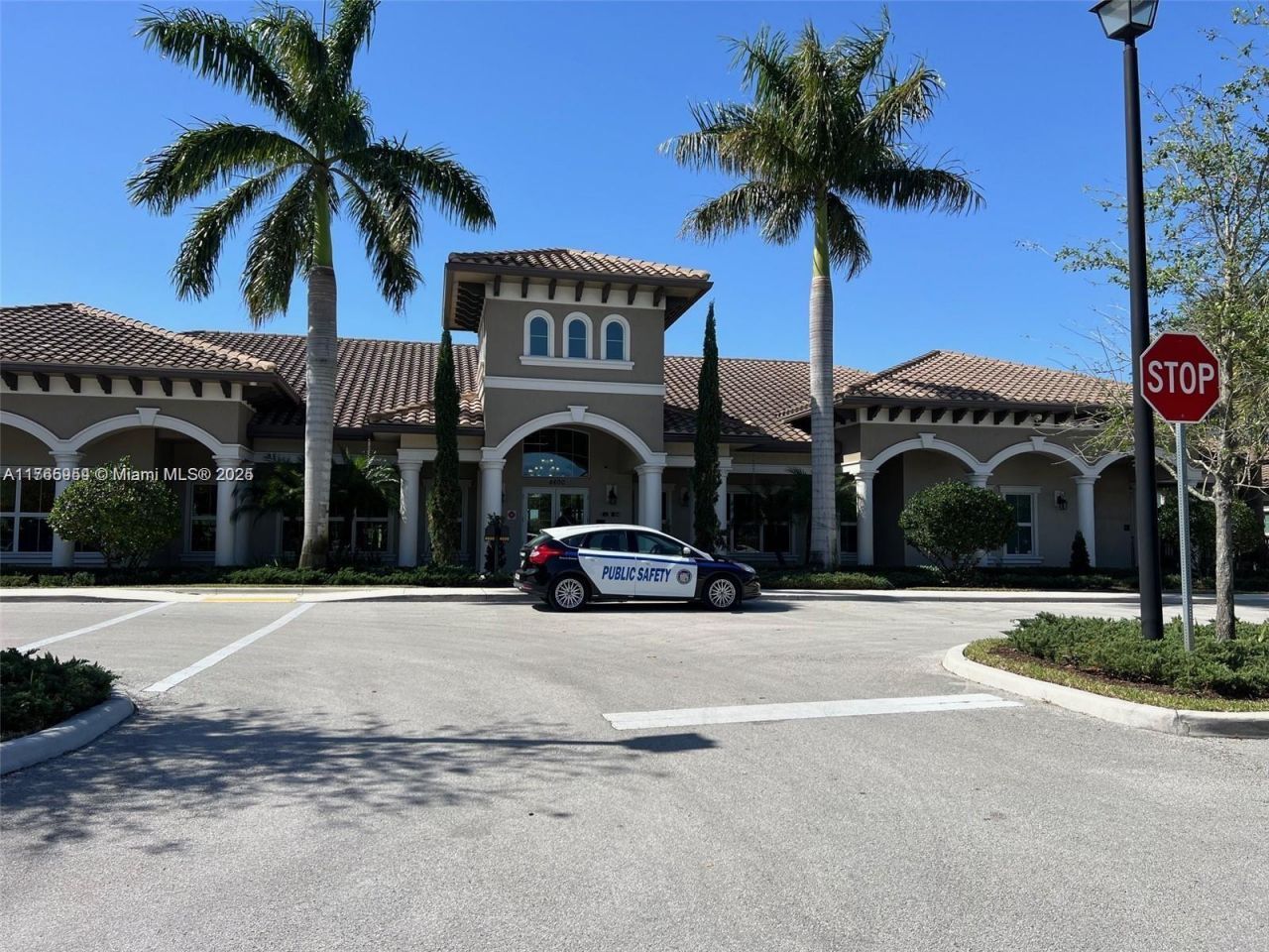 4800 Hillcrest Ln, Unit 402, Hollywood, FL 33021 Photo