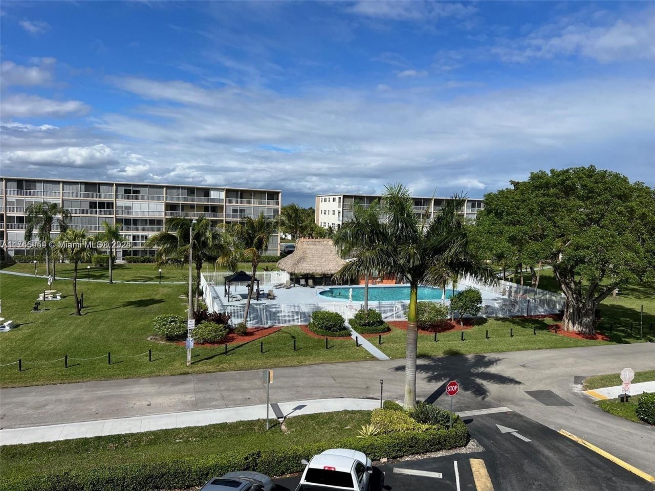 4800 Hillcrest Ln, Unit 402, Hollywood, FL 33021 Photo