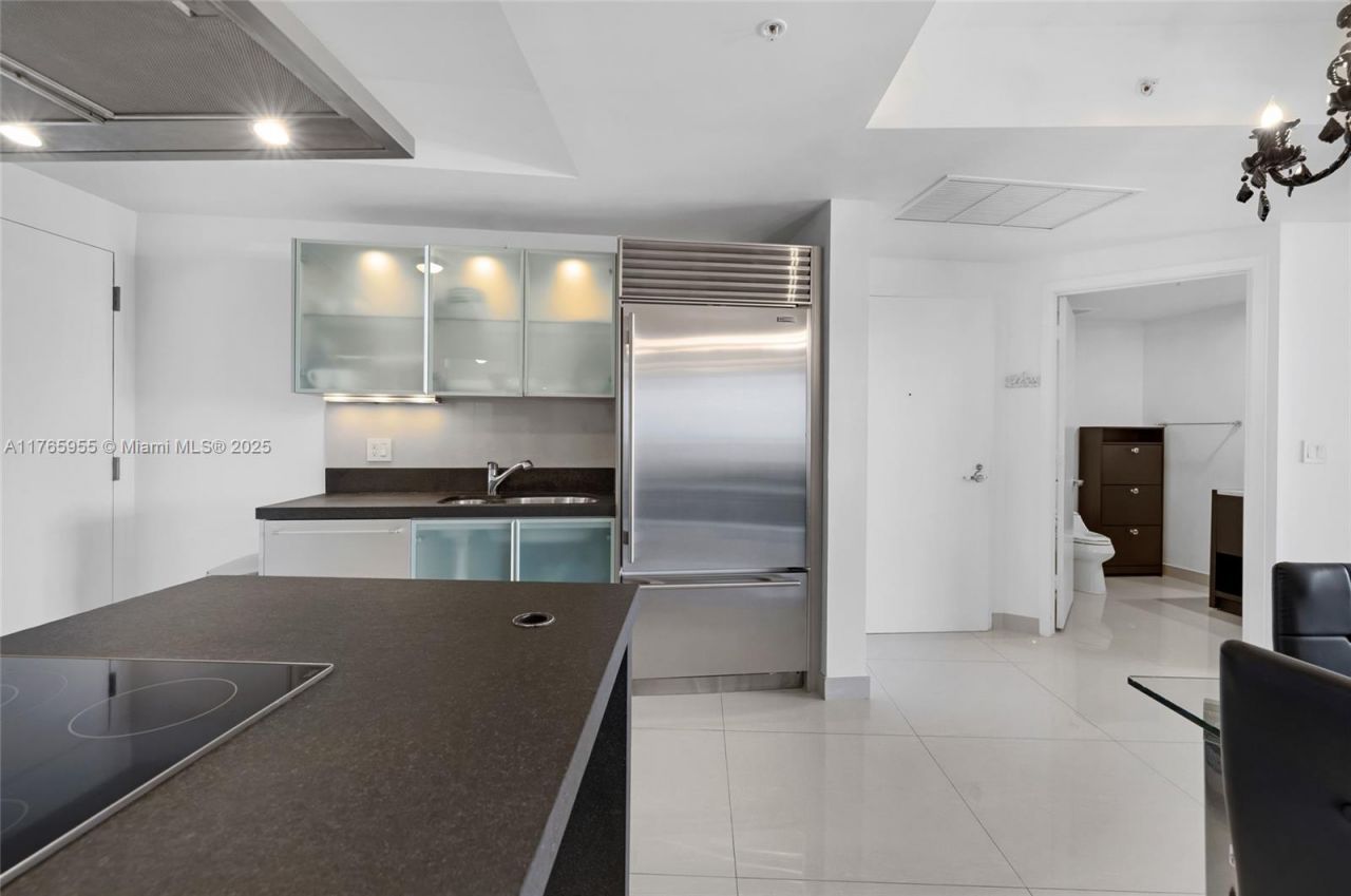 18201 Collins Ave, Unit 902, Sunny Isles Beach, FL 33160 Photo