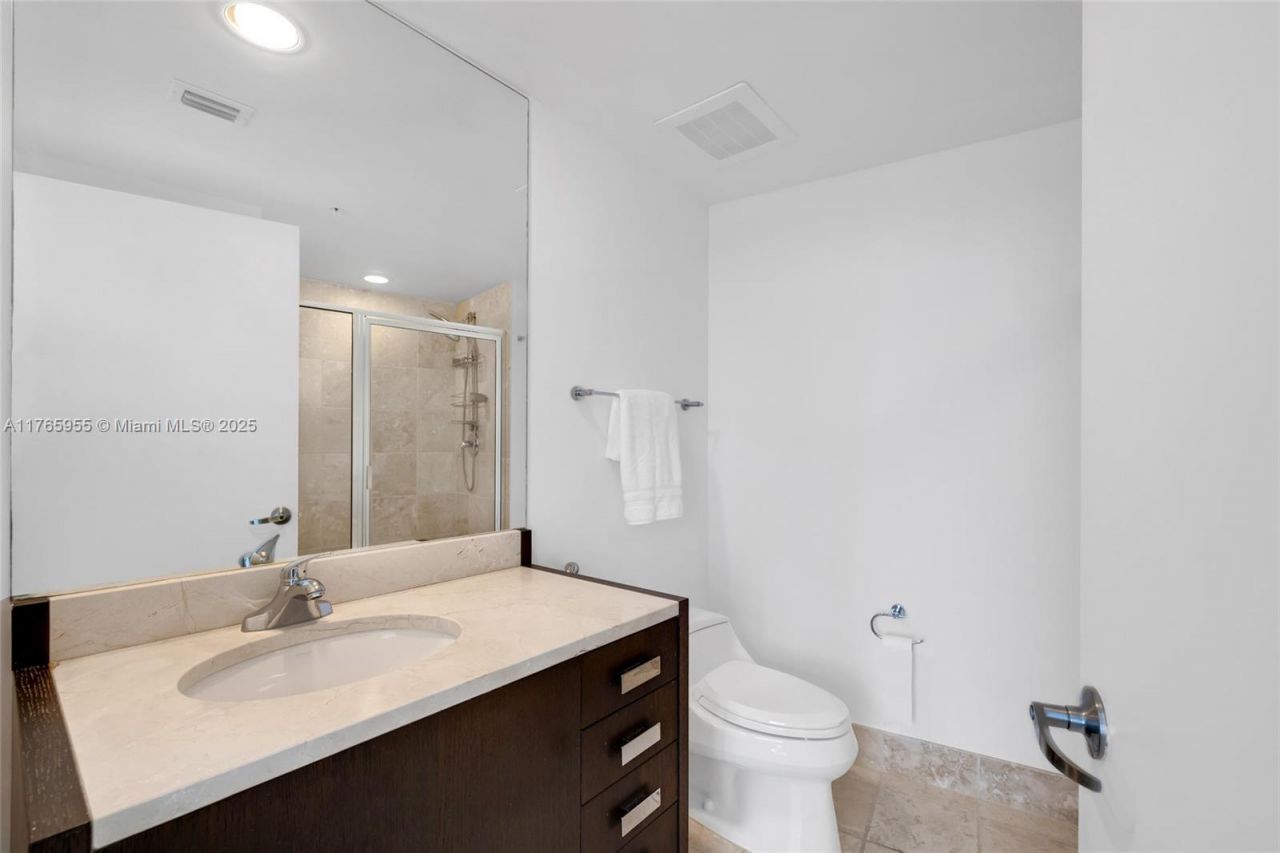 18201 Collins Ave, Unit 902, Sunny Isles Beach, FL 33160 Photo