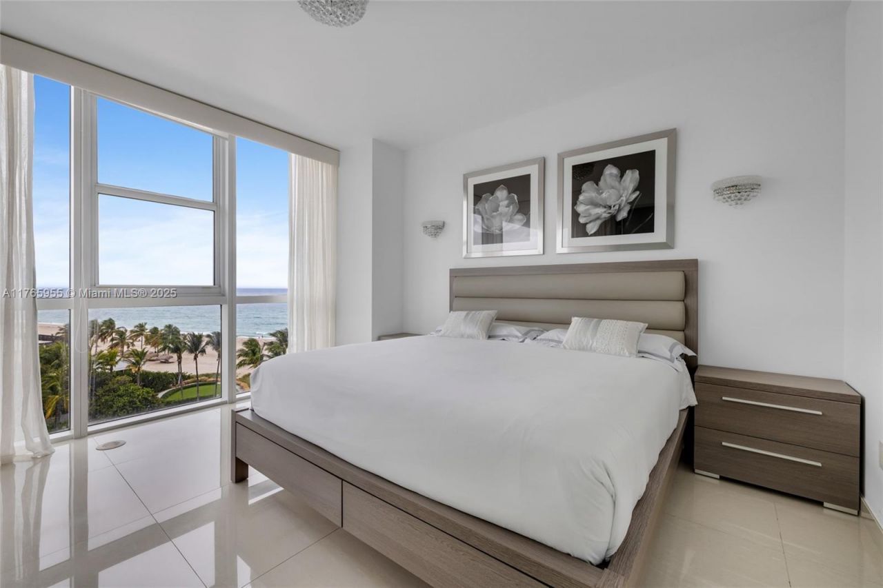 18201 Collins Ave, Unit 902, Sunny Isles Beach, FL 33160 Photo