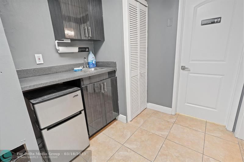 2331 N State Road 7, Unit 219, Lauderdale Lakes, FL 33313 Photo