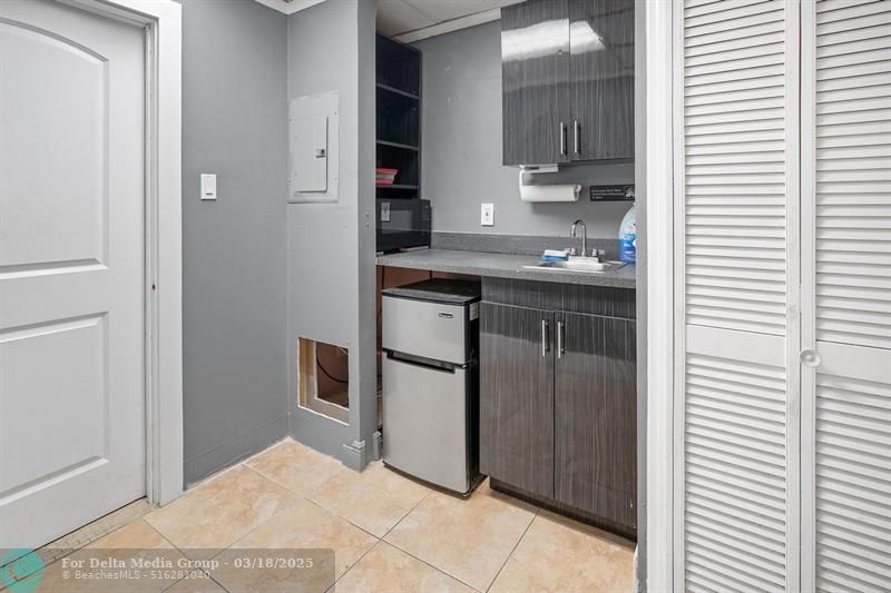 2331 N State Road 7, Unit 219, Lauderdale Lakes, FL 33313 Photo