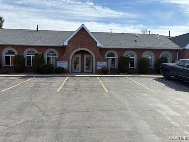 6490 Main Street, Williamsville, NY 14221