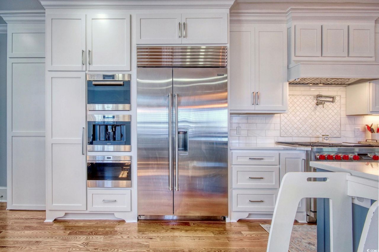 2425 South Bay St. Photo 11