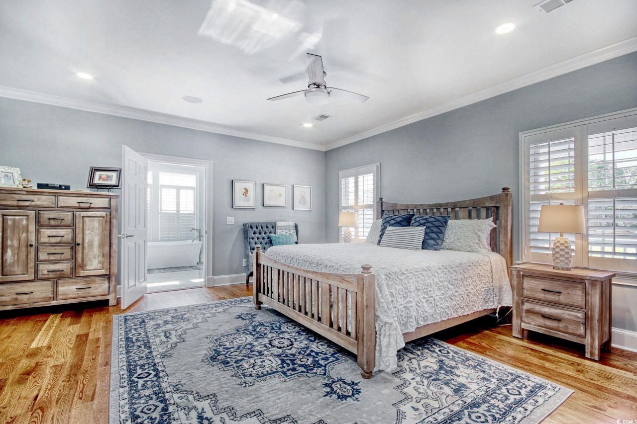 2425 South Bay St. Photo 14