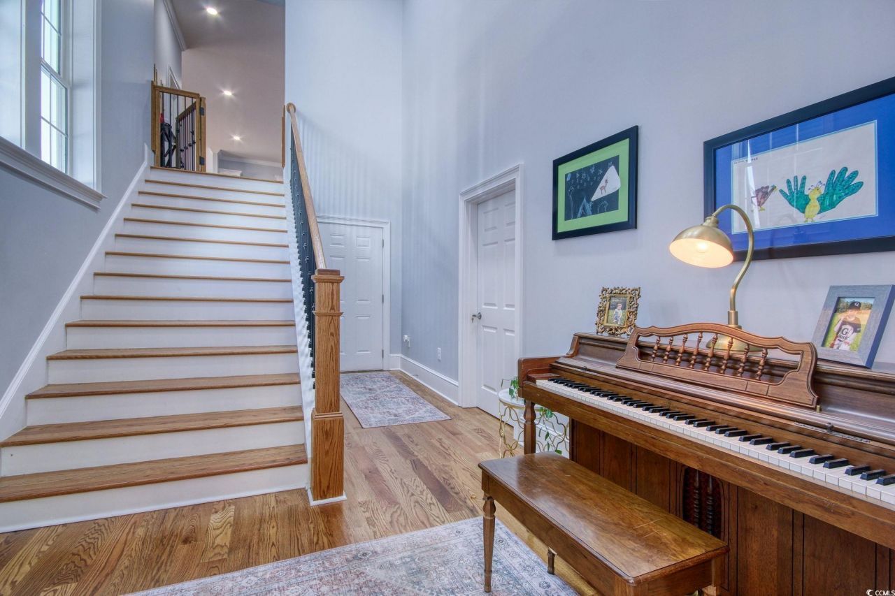 2425 South Bay St. Photo 28