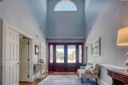 2425 South Bay St. photo 4