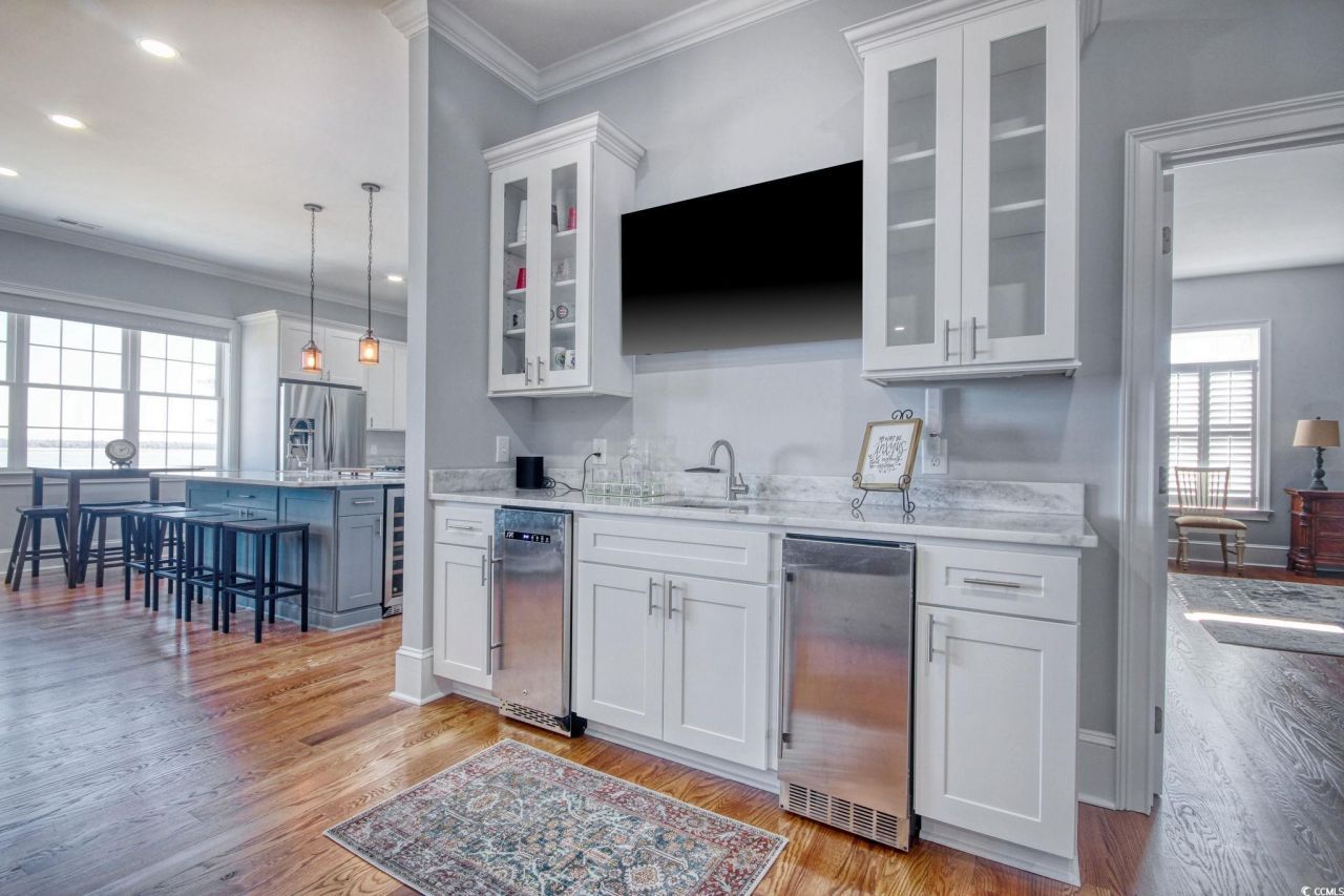 2425 South Bay St. Photo 34