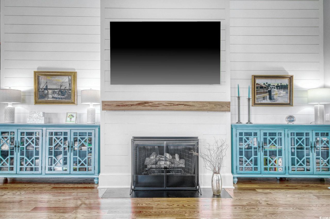 2425 South Bay St. Photo 5