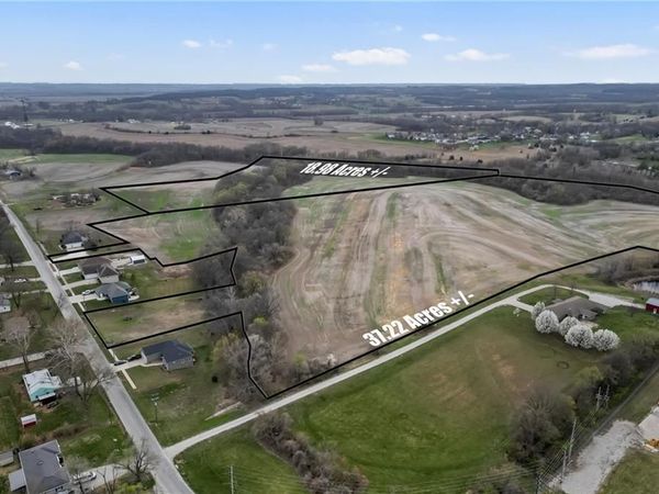 S Wellington Street, Richmond, MO 64085