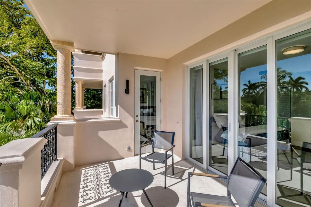 19136 Fisher Island Dr, Unit 19136, Miami Beach, FL 33109 Photo