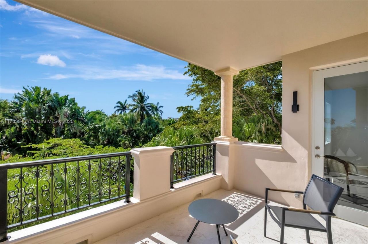 19136 Fisher Island Dr, Unit 19136, Miami Beach, FL 33109 Photo