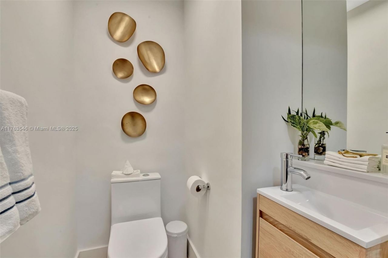 19136 Fisher Island Dr, Unit 19136, Miami Beach, FL 33109 Photo