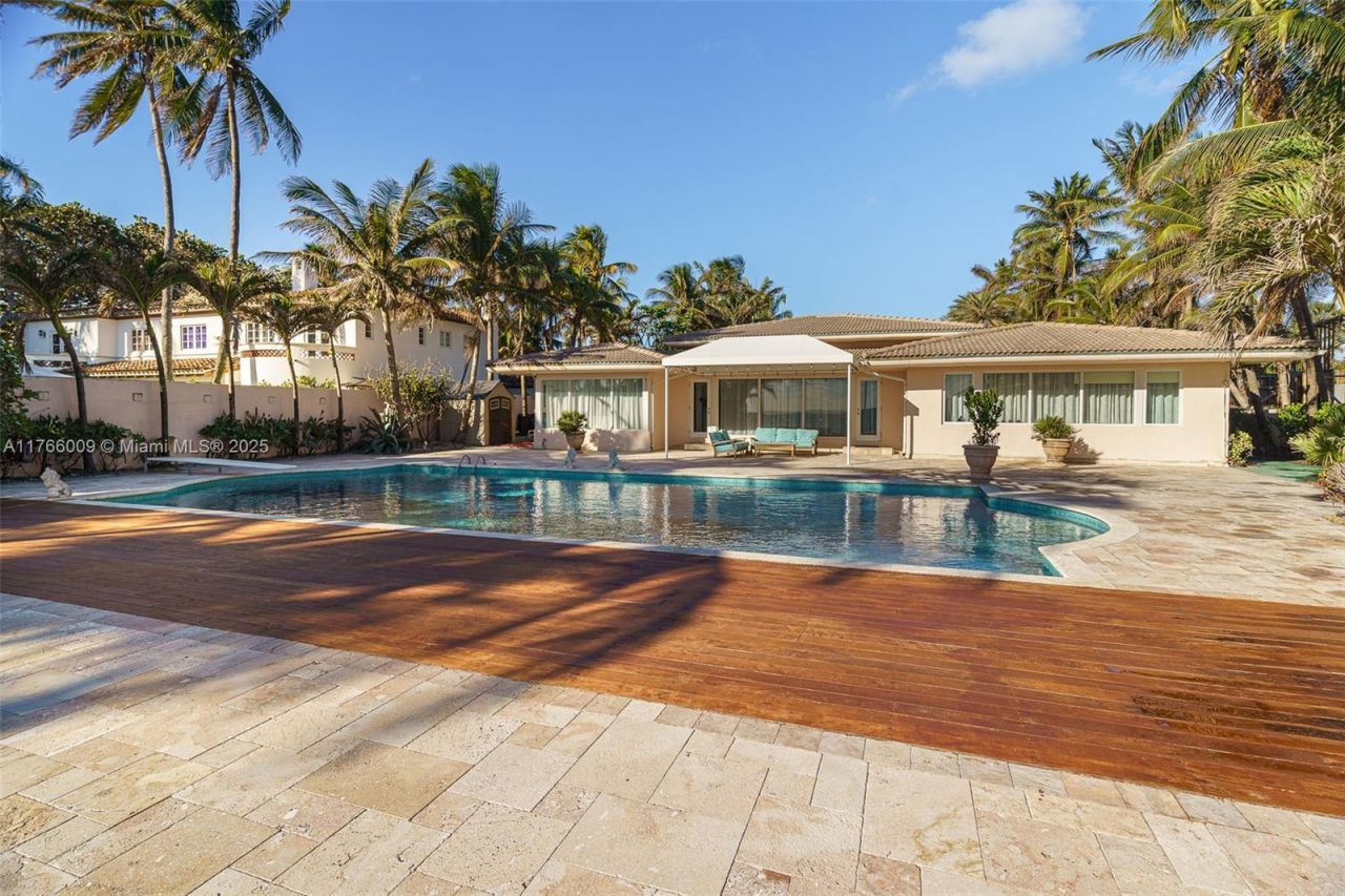 205 Ocean Blvd, Golden Beach, FL 33160 Photo